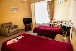 Dalos. Room Superior Double Twin