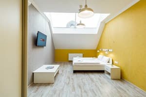 Opera Passage Hotel & Apartment. Номер Улучшенный 4-местный Апартамент 501