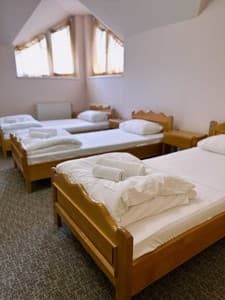 Готелі . Готель Стандарт тримісний . 