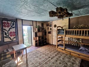 Dim mandrivnika. Room Economy Quadruple + 6 Bicycle room