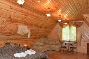 Halytskyi dvir. Room Superior Double Junior Suite  (in wooden cottage)