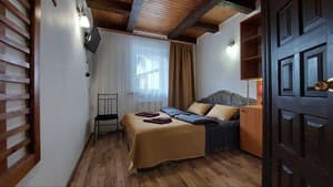 Отели . Гостиница Улучшенный 6-местный 1 этаж. 