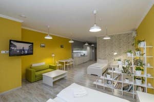 Opera Passage Hotel & Apartment. Номер Делюкс 5-местный Апартамент 608