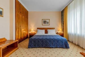 Отели . Гостиница Апартаменты двухместный (2+1). 