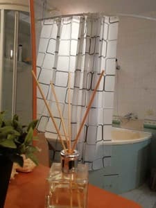 Готелі . Готель Місце у чоловічому 6-місному номері . 