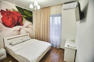 Готелі . Готель Стандарт двомісний . 