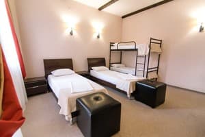 Готелі . Готель Покращений 4-місний . 