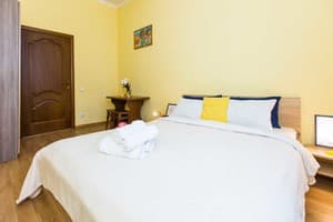 Modern 2BR Apartment in Central Lviv. Номер Апартаменти 4-місний 