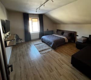 Готелі . Готель Апартаменти 8-місний . 