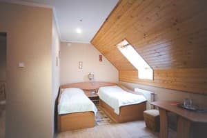 V&P Hotel & Restaurant. Номер Стандарт трехместный 
