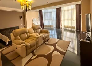 Mark Plaza Hotel. Room Suite Triple Admiral