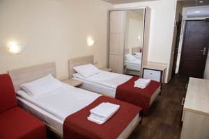 Готелі . Готель Стандарт тримісний . 