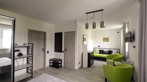 LOFT HOUSE. Номер Улучшенный трехместный с оригинальной планировкой