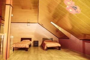 Отели . Гостиница Семейный 6-местный двухэтажный. 