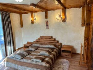 Отели . Гостиница Люкс двухместный двухкомнатный с балконом. 