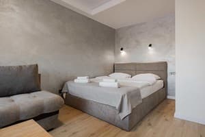 Готелі . Готель Апартаменти 4-місний 193. 