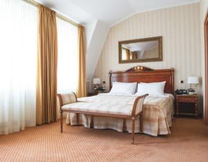 Готелі . Готель Сімейний 4-місний Family Suite Double. 