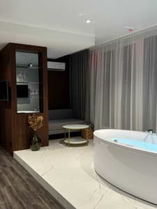 Готелі . Готель Люкс двомісний 1912. 