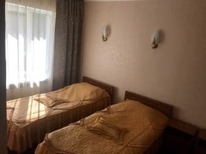 Premiere Hotel. Номер Люкс 4-местный 