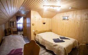 Отели . Гостиница Стандарт двухместный Яровица 2+1. 