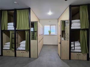 Trend House Hostel. Номер Место в общем 16-местном номере 