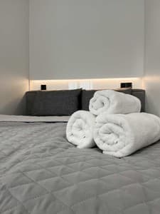 Готелі . Готель Апартаменти двомісний VIP з видом на Театр Гоголя. 