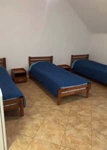 Готелі . Готель Місце у загальному 4-місному номері №6,7. 