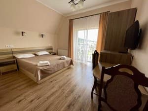 Готелі . Готель Покращений двомісний Double. 