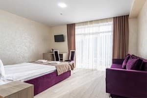 Отели . Гостиница Стандарт 4-местный двухкомнатный. 