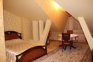 Готелі . Готель Делюкс двомісний . 