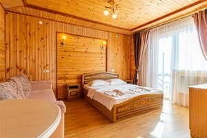 Зеленый бор. Номер Полулюкс двухместный с балконом