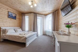 Отели . Гостиница Апартаменты 6-местный двухкомнатные. 