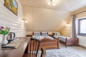 Отели . Гостиница Семейный трехместный мансардный с балконом. 