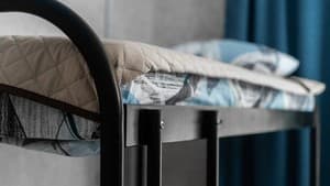 Готелі . Готель Місце у чоловічому 4-місному номері Верхнє місце. 