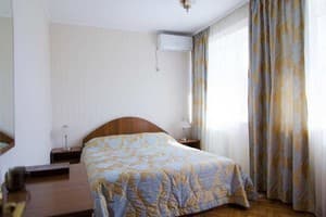 Готелі . Готель Сімейний двомісний №3 (1-й поверх). 