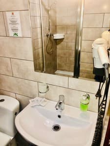 Отели . Гостиница Люкс 4-местный двухкомнатный (№1,№3). 