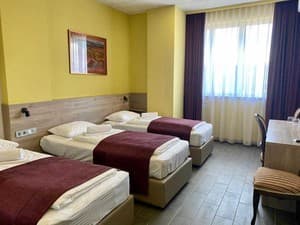 Арт хостел-отель Адреналин. Номер Стандарт трехместный 