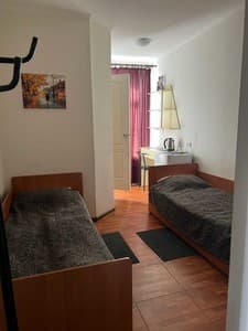 Готелі . Готель Стандарт двомісний . 