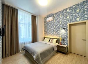 Central Sreet on Sumskaya. Room Apartament 6-places 82a/22 Sumyska Street