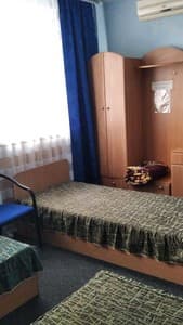 Отели . Гостиница Стандарт трехместный без кресло-кровати. 