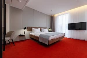 LEV Lifestyle Hotel - Maestro. Номер Напівлюкс 4-місний Підходить для гостей з обмеженими можливостями здоров`я