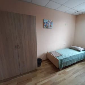 Hostele95. Номер Место в общем трехместном номере 