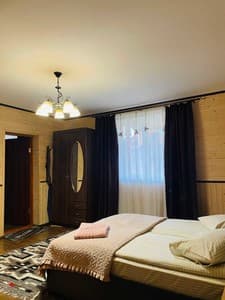 Отели . Гостиница Стандарт двухместный + 2 детей (на первом этаже). 