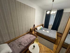 ArArAt Klovs'ka. Room De luxe Triple shared bathroom