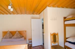 Готелі . Готель Сімейний 4-місний 1 поверх. 