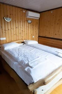 River Stone Hotel. Room Standard Double with a king-size bed