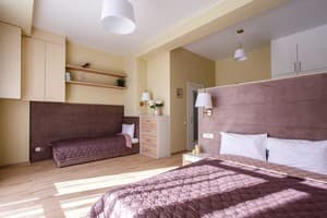 Отели . Гостиница Комфорт трехместный . 