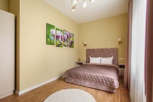 Отели . Гостиница Коттедж 6-местный Прекрасная жизнь. 