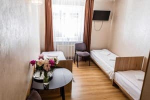 Отели . Гостиница Стандарт трехместный старый корпус. 