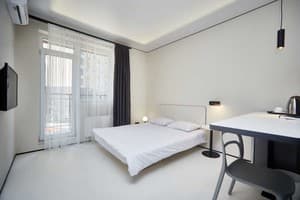 Ultramarinn Hotel. Номер Покращений двомісний з балконом